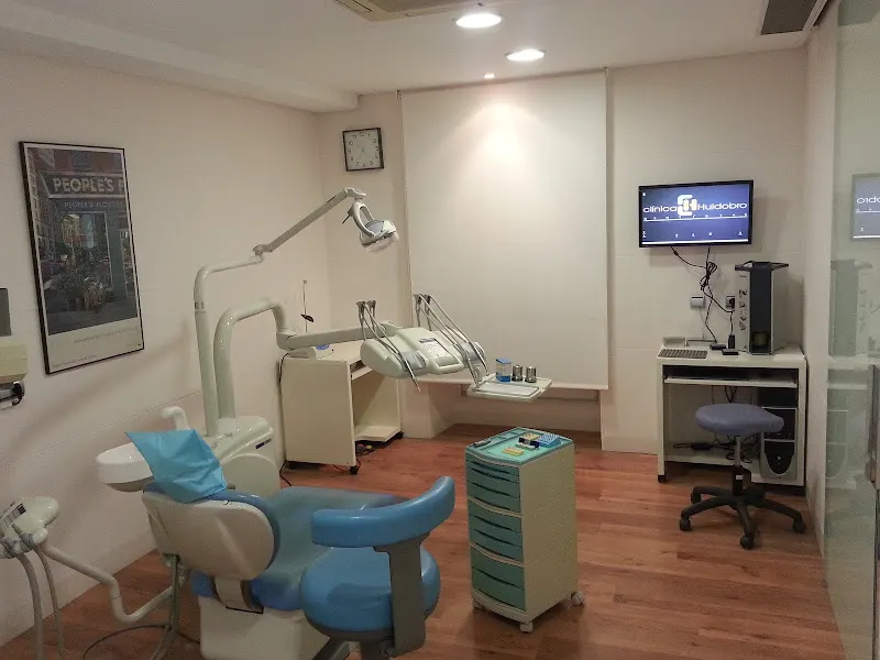 Clinica Dental Huidobro