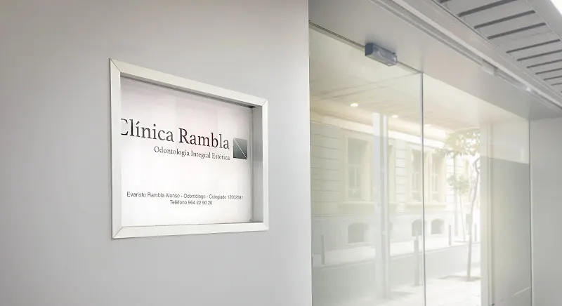 CLINICA DENTAL RAMBLA