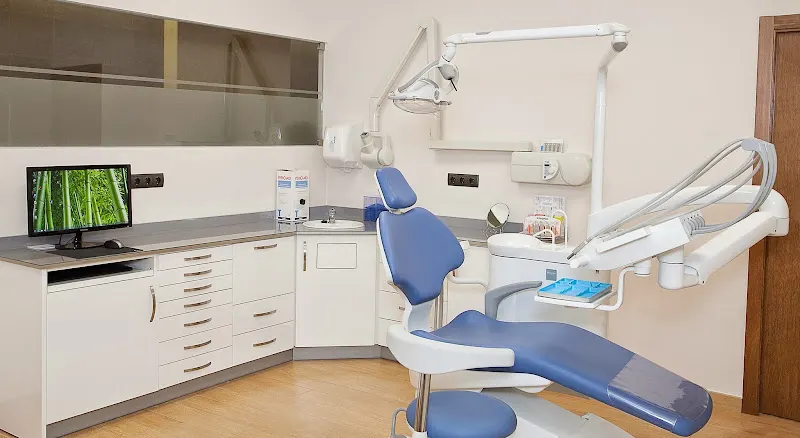 Clínica Dental Miriam Arbas Centelles