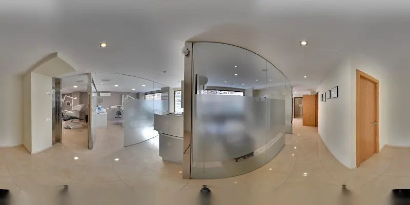 Clinica Dental Monfort - Dentista en Castellón de la Plana - foto 2
