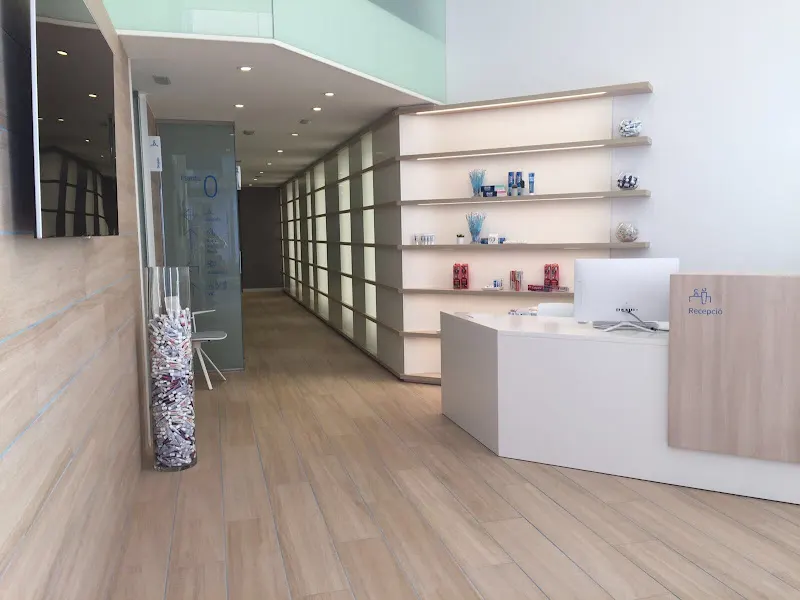 Patricia López Centre Odontològíc - Clínica dental en La Vall d'Uixo - foto 3