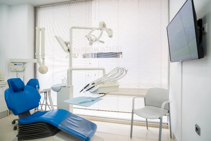 Clínica Dental Monrabal