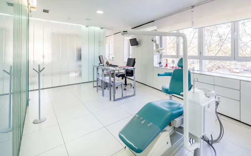 Clínica de Ortodoncia Alonso del Hoyo Ciudad Real - Dentista en Ciudad Real - foto 3