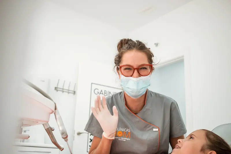 Clínica dental IOM La Solana (Instituto Odontológico Manchego)