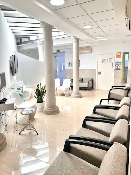 Clínica Mazuecos - Clínica dental en Alcázar de San Juan - foto 2