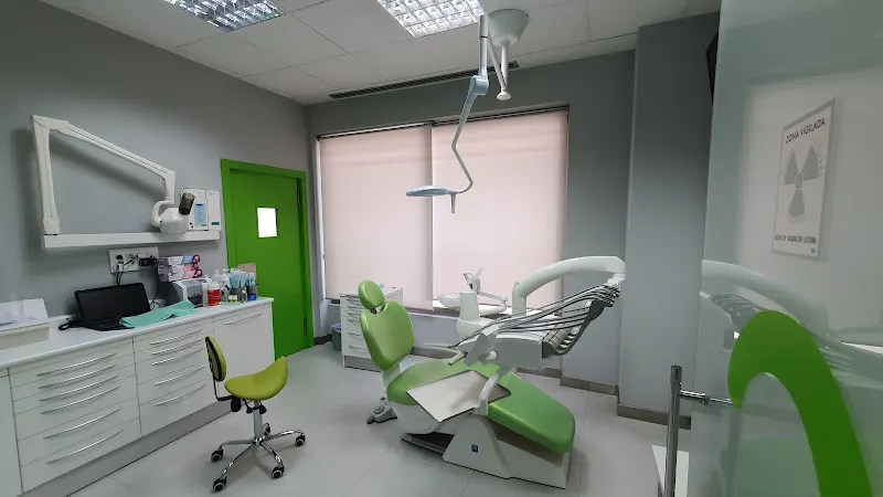 Antonio Hernanz Clínica Dental - Valdepeñas - Dentista en Valdepeñas - foto 2