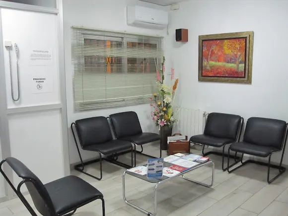 CLINICA DENTAL MARTA DE LA PEÑA