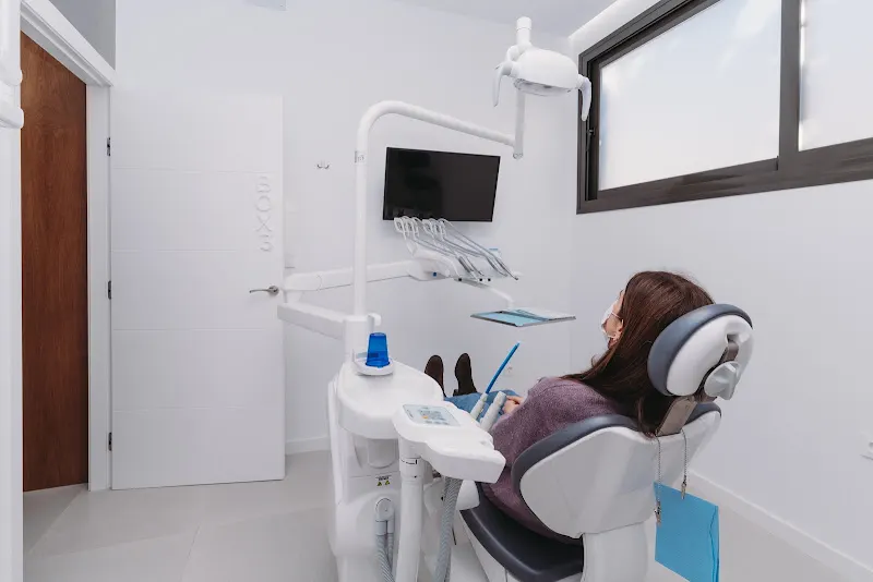 CLINICA DENTAL MIRYAM TOVAR - Córdoba
