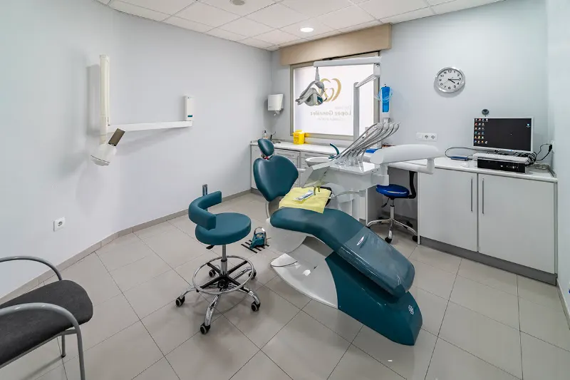 Clínica Dental Dras. López González Odontólogos El Higuerón - Córdoba