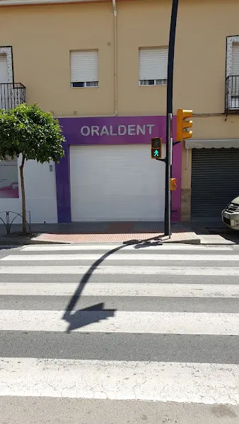 Clínica Dental Oraldent en Lucena - Clínica dental en Lucena - foto 2