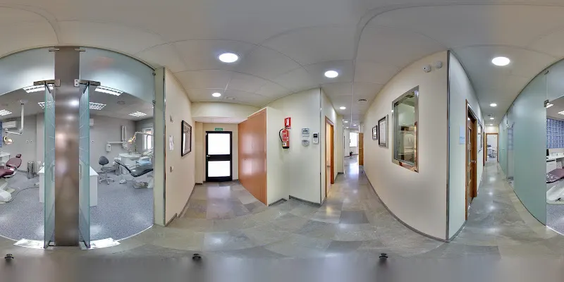 Clínica Dental Oraluz