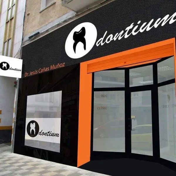 Odontium Clínica Dental en Cuenca | Dr. Jesús Cañas Muñoz - Clínica dental en Cuenca - foto 2