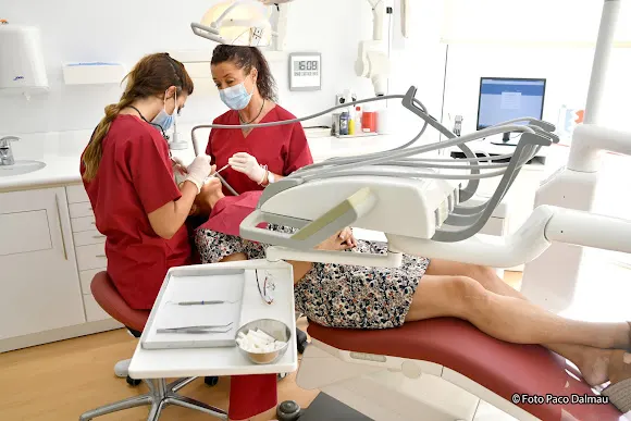 Clínica Dental Drs. Fernàndez - Dentista en Palafrugell