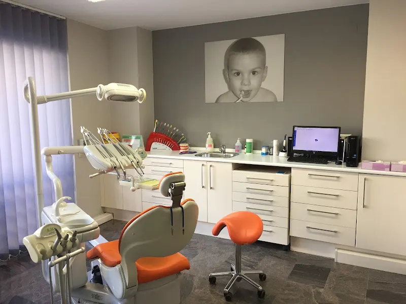 Clínica Dental Riera | Dentistas en Blanes - Clínica dental en Blanes - foto 2