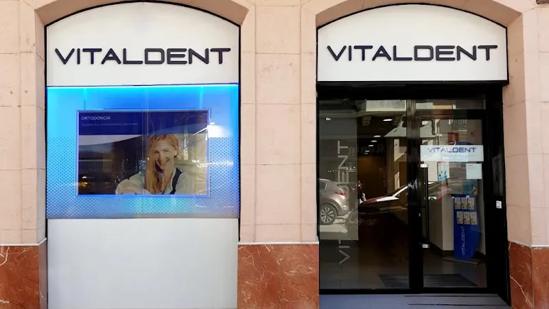Clínica Dental Vitaldent - Clínica dental en Figueres - foto 2