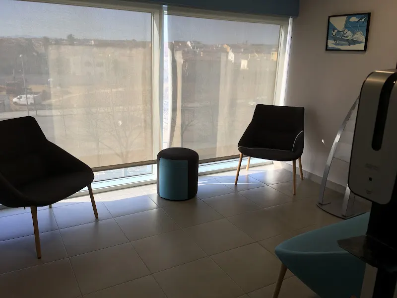 Centre Dental Cise | Urgencias Dentales - Clínica dental en Figueres - foto 3
