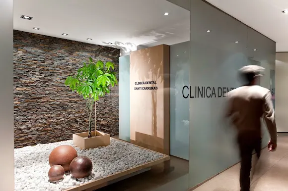 Clínica Dental Santi Carreras