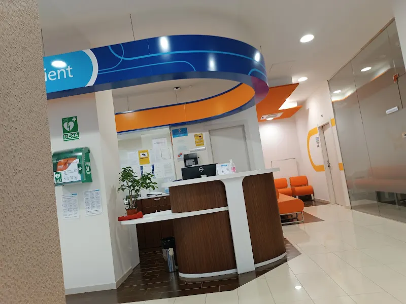Clínica Dental Adeslas