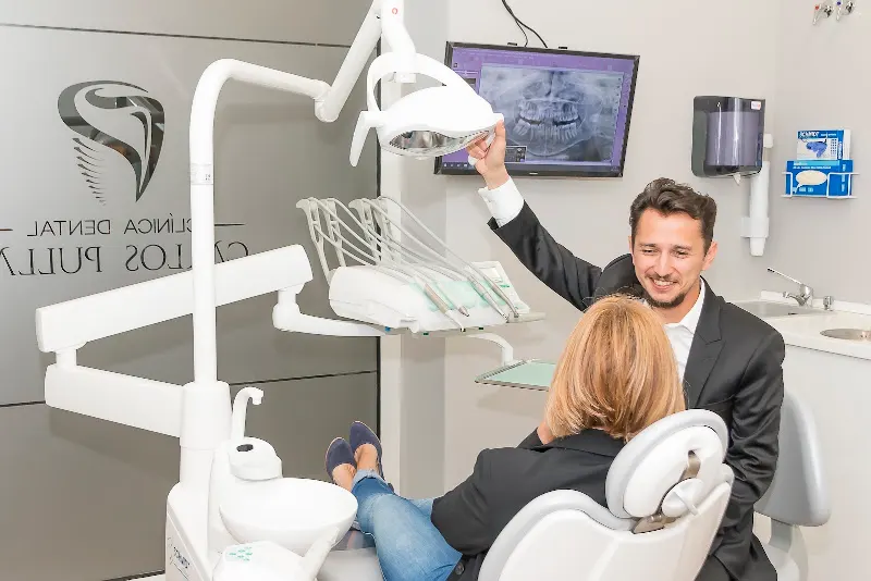 Clínica Dental Carlos Pullas