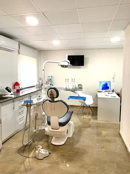 Clínica Dental Gerardo Zurita - Ogijares