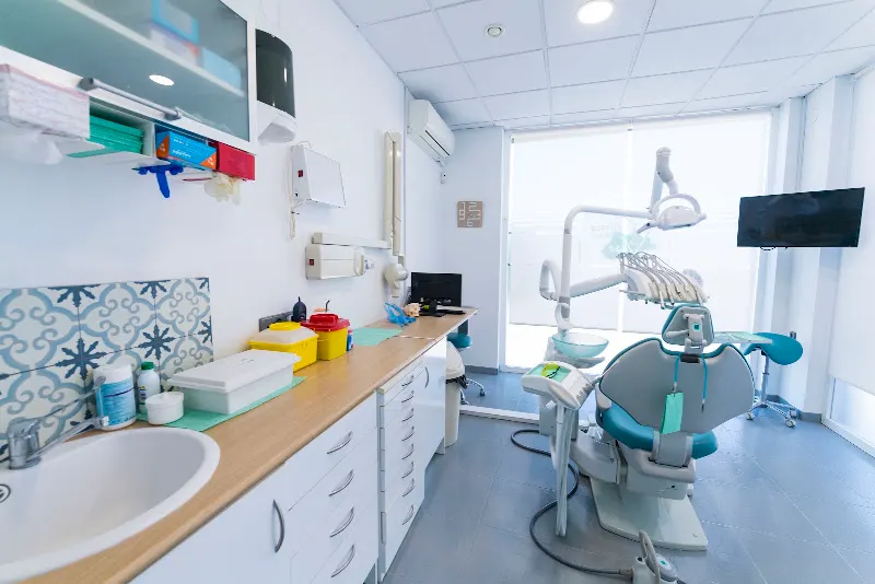 Clínica Dental La Vega. Dra Elisa Beltrán.