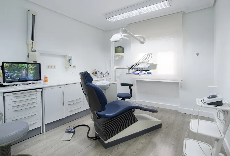 Clínica Dental Dr. Jiménez Sanz - Dentista en Guadalajara - foto 2