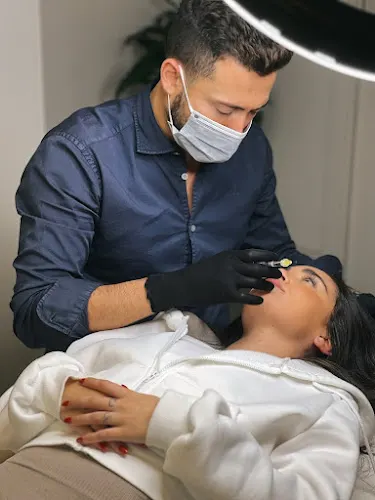 Dr. Pablo Torres | Aumento de Labios en Madrid - Madrid