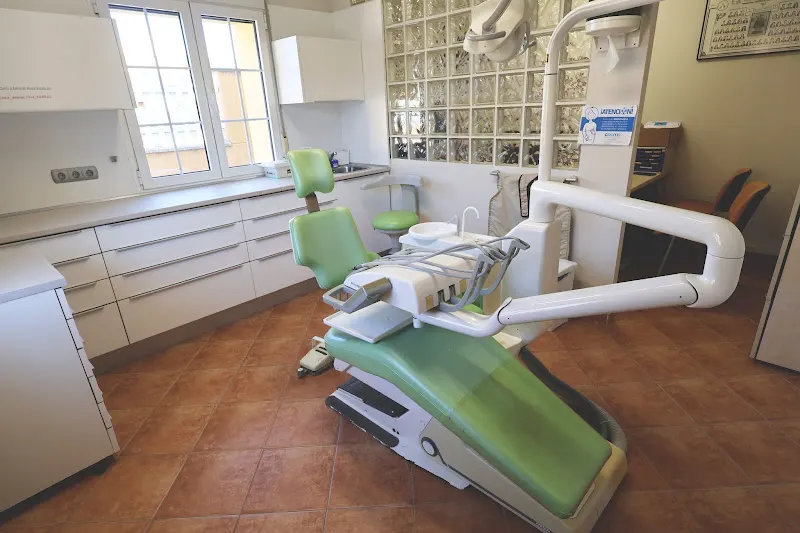Clinica Dental Rosa Esteban - Clínica dental en Calatayud - foto 2