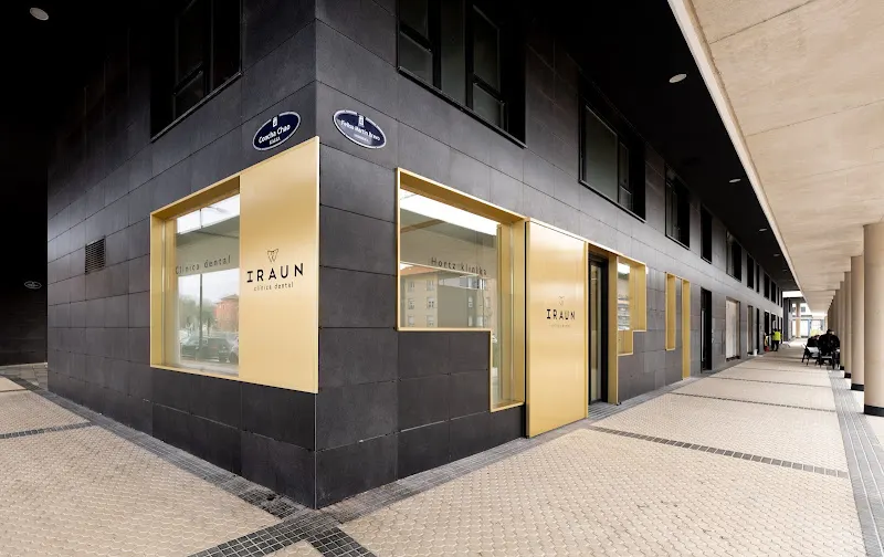 IRAUN clínica dental - Clínica dental en Donostia-San Sebastian - foto 2