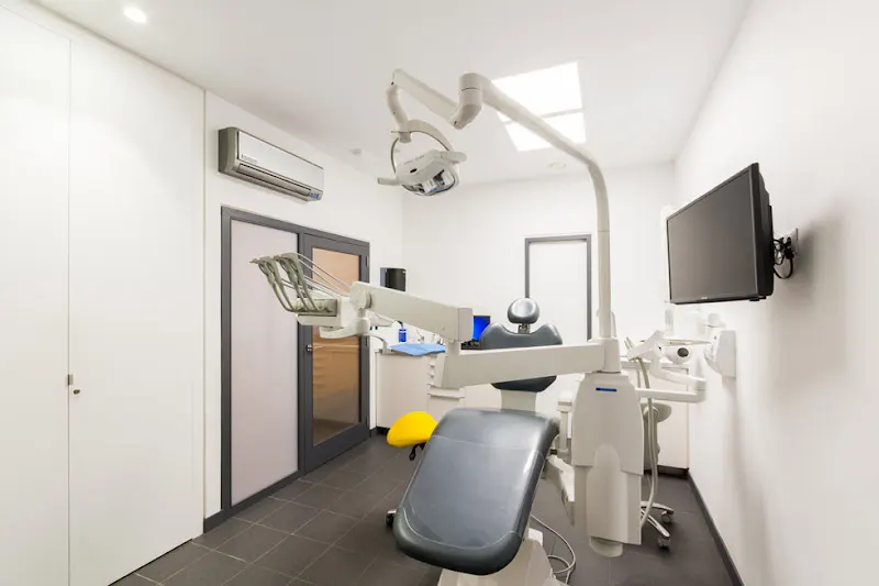 Clínica Dental Okendo 11