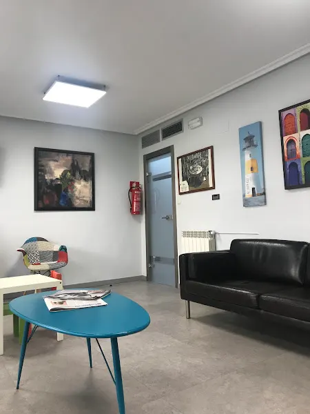 Latre Barluenga Alberto Francisco - Dentista en Huesca - foto 2