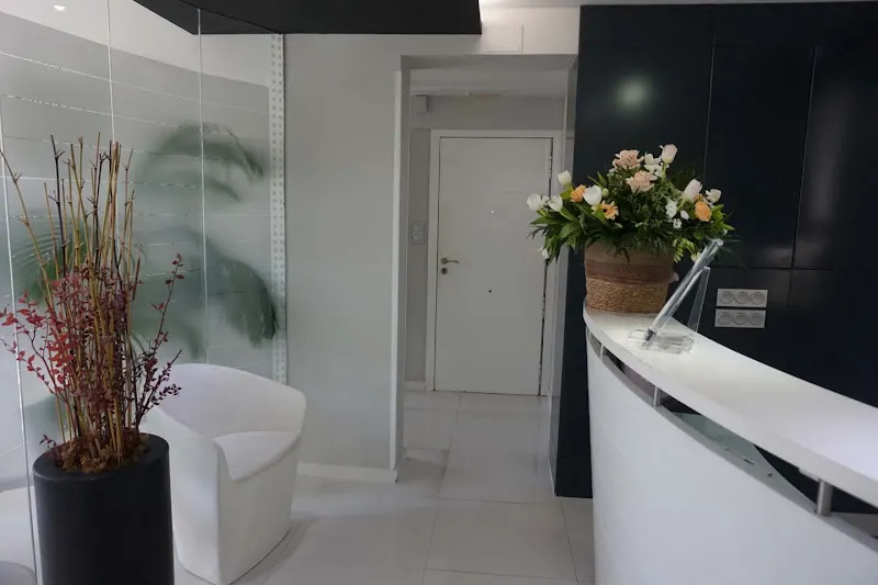Clínica Dental García Galán - Dentista en Zaragoza - foto 2