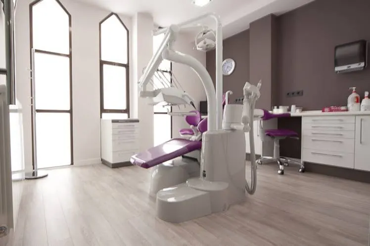 CLÍNICA DENTAL DRA. NAVERAC - Clínica dental en Sabiñánigo