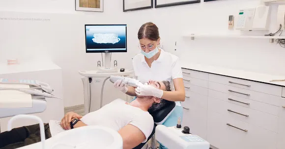 Dra. Mar Ramis Tauler | Ortodoncista | Invisalign Doctor ® - Palma