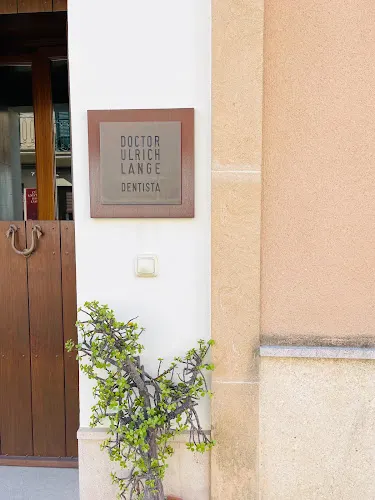 Doctor Ulrich Lange - Manacor