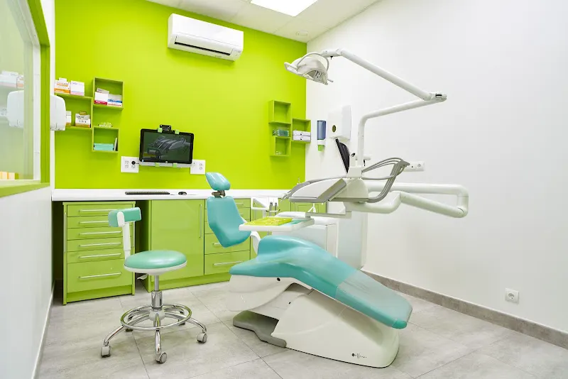 Clinica Boudental - Dentista en Sant Antoni de Portmany - foto 2