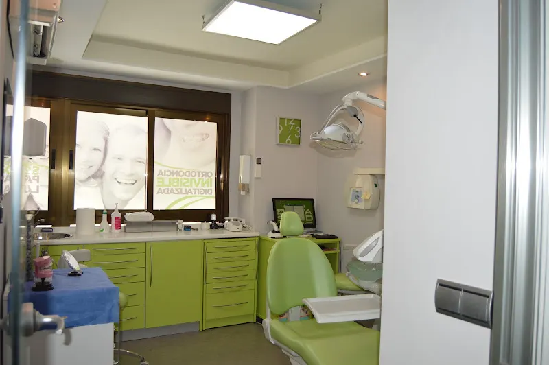 Clinica Dentasalud, Dra. Mónica Delgado López