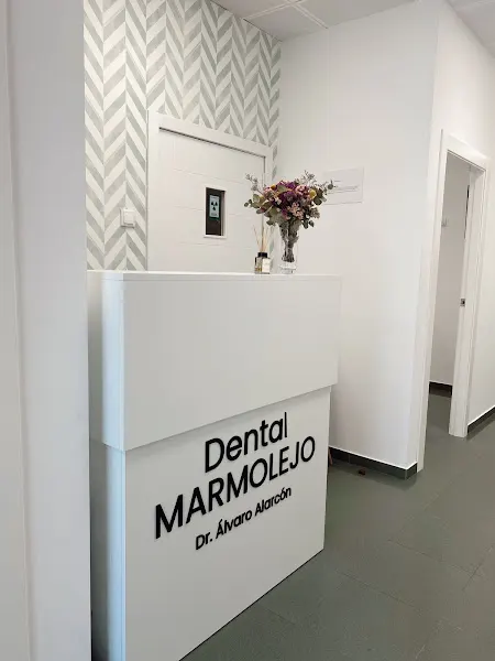Clinica Dental Marmolejo - Clínica dental en Andújar - foto 2