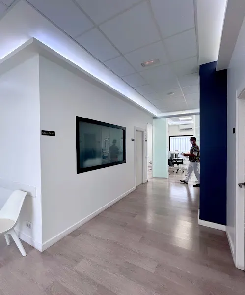 Larrus Clínica Dental - Villamediana de Iregua