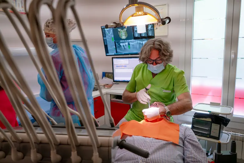 Clínica dental De Vega Marín - Madrid