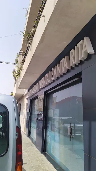 Centro Medico y Dental Santa Rita - Dentista en Ingenio - foto 2