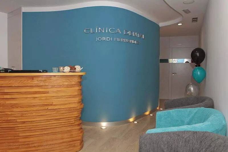 Clínica Dental Jordi Hernández - Clínica dental en Galdar - foto 2
