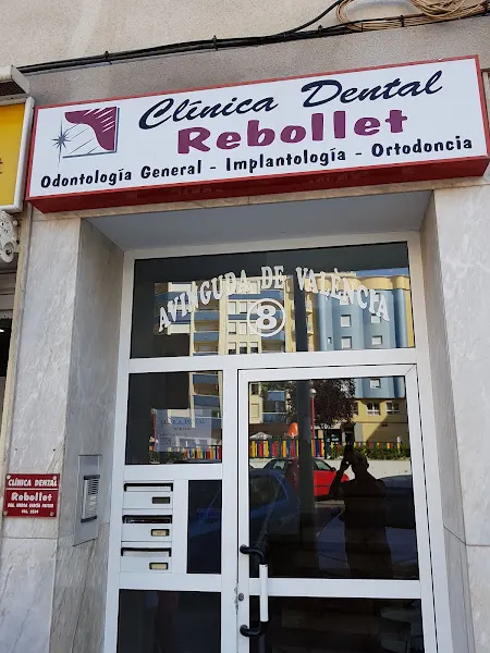 Clínica Dental Rebollet - Clínica dental en Oliva - foto 2