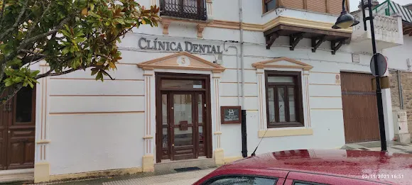 Clínica dental Dr.Jose Avelino Méndez García - Villafranca del Bierzo