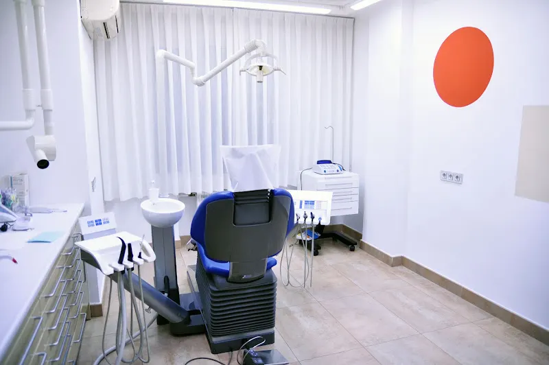 Clínica Dental José Manuel de la Ballina