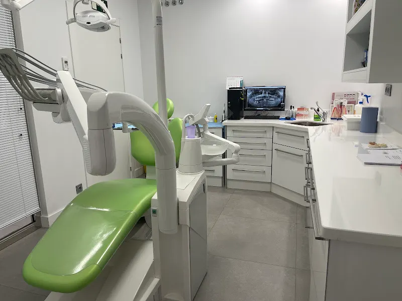 CLÍNICA DENTAL ASTORGANA