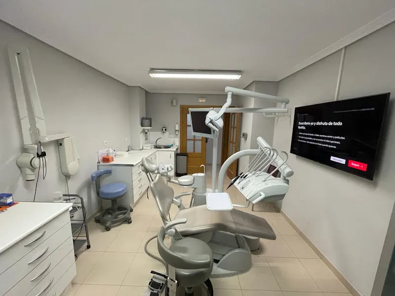 Clínica Dental Amigo Dental - Clínica dental en Bembibre
