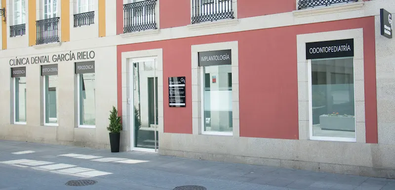 Clínica García Rielo - Dentista en Lugo - foto 2