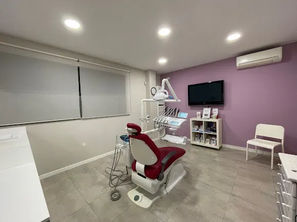 Clínica Dental Nahid Assadi