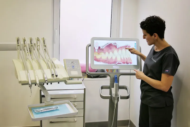 Clínica Dental Carles y Socias